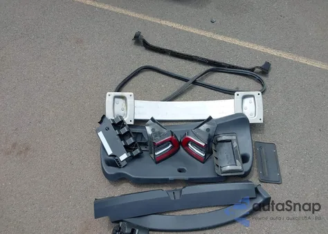 2019 Tesla Model 3 Long Range/Mid Range/Standard Range/Standard Range Plus from USA, damaged, VIN 5YJ3E1EA7KF445166